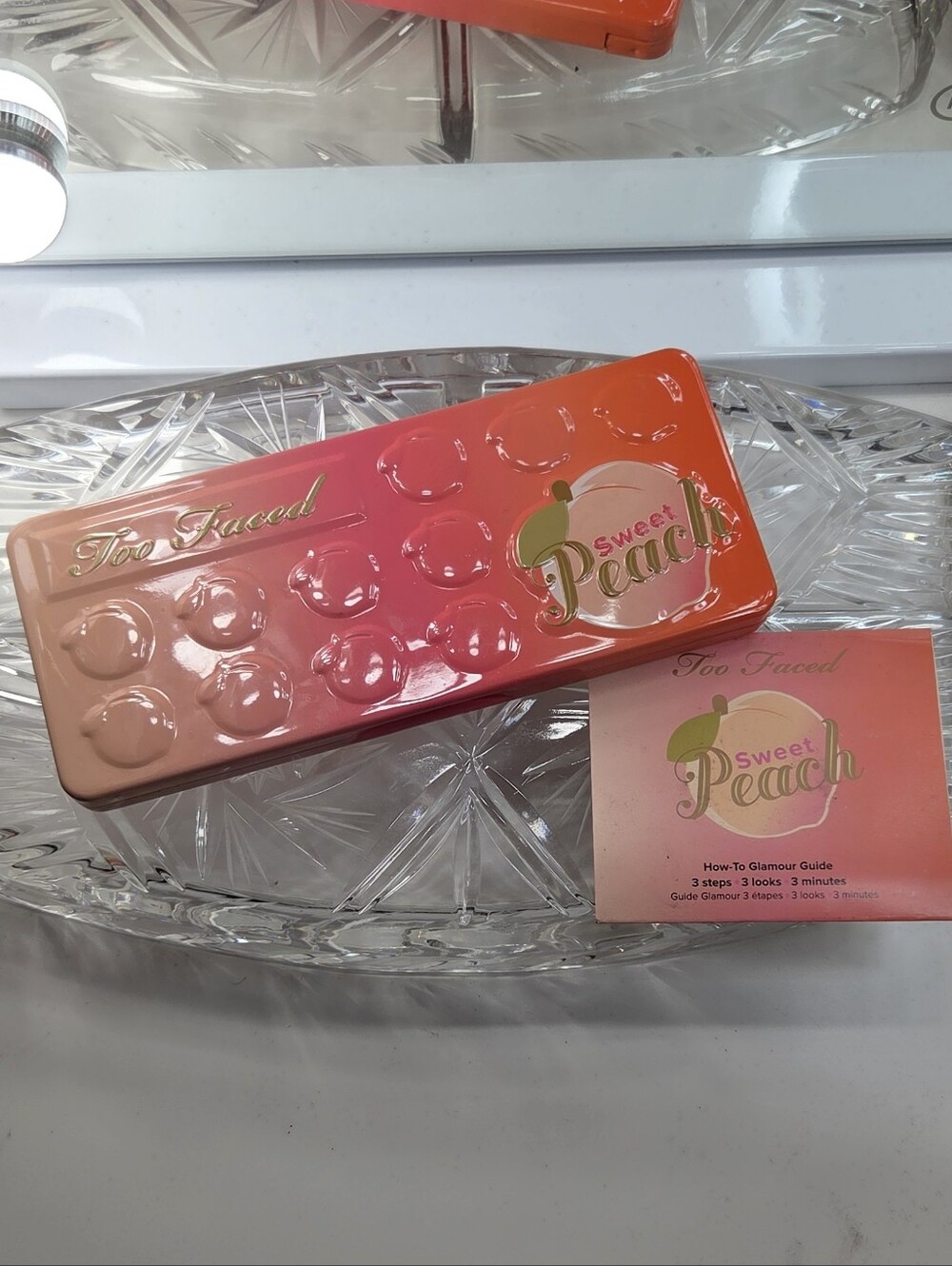 Too Faced Sweet Peach Palette w/ Glamour Guide